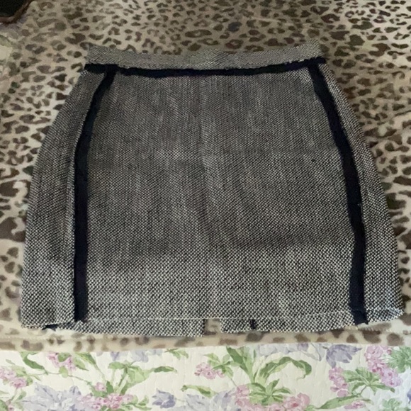 Elizabeth and James Navy and White Pencil Skirt, size M - Picture 5 of 6